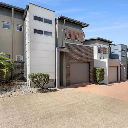 Villa Quarterdecks Retreat Urangan Esterno foto