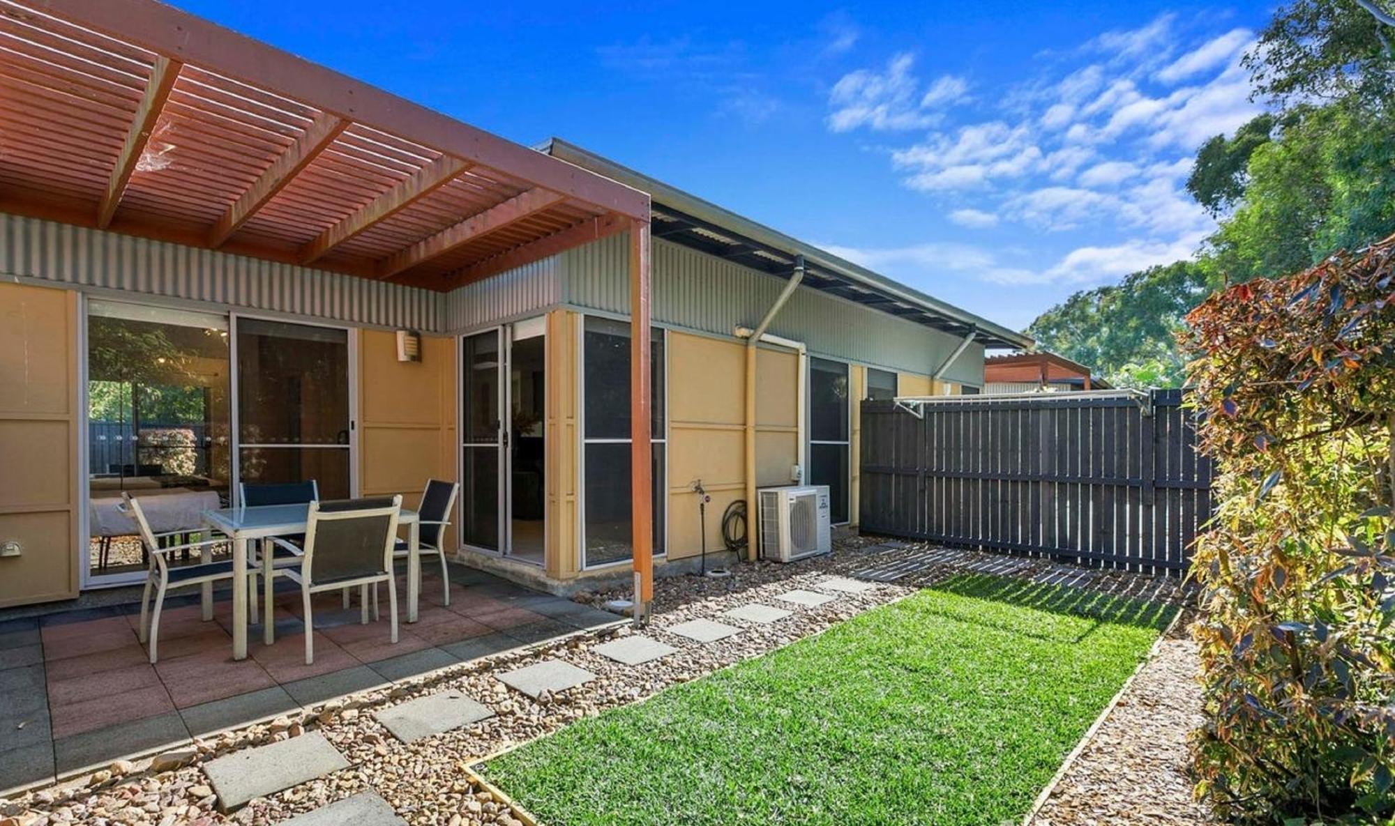 Villa Quarterdecks Retreat Urangan Esterno foto